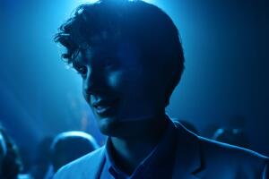 Escena del baile Rave'N en 'Wednesday', serie de Merlina
