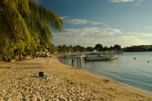 Half moon Bay, Roatan2.jpg