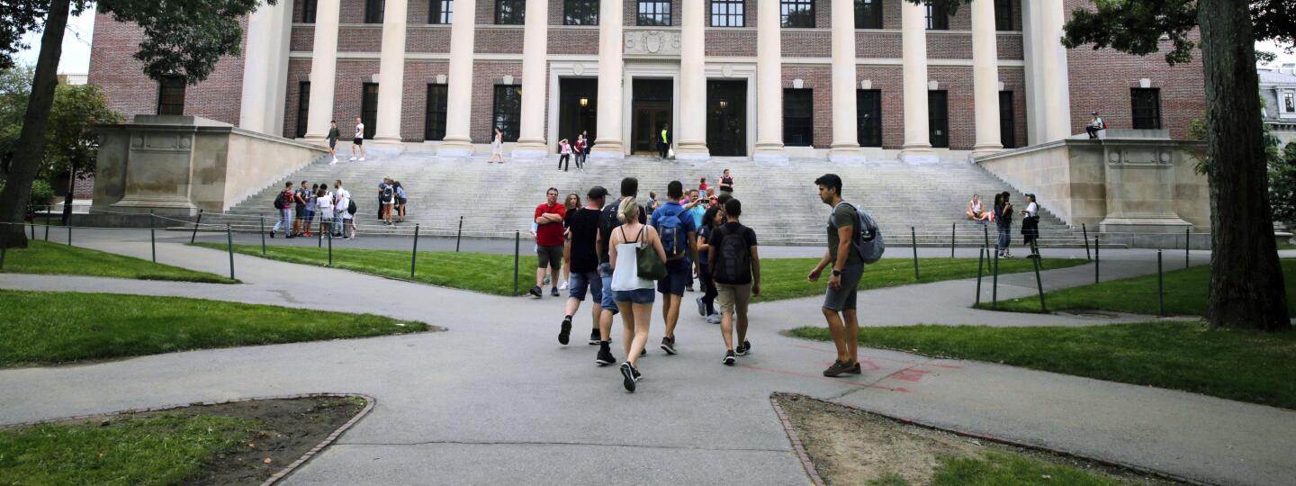EEUU planea suspender las visas de estudiantes chinos con vínculos con el ejército de su país | Noticias Univision Estados Unidos | Univision
