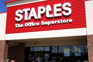 Staples Begins Recyling Electronics To Tackle "E-Waste"