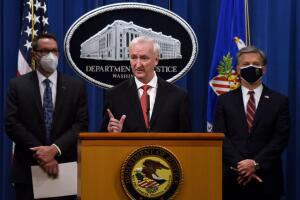 El Subprocurador General Jeffrey A. Rosen anuncia importantes acciones policiales relacionadas con la venta ilegal de drogas y otros bienes y servicios ilícitos en la Darknet