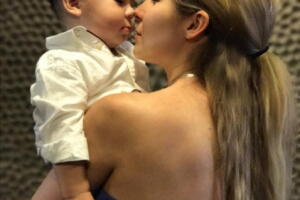 Ariadne Díaz y su hijo Diego