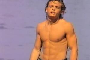 Luis Miguel 'look' 80's