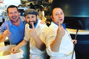 Chris O'Donnell de Robin a Pizzana Instagram.jpg