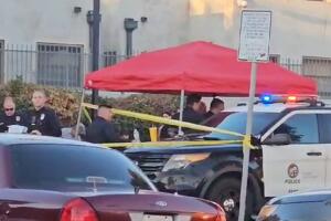 sospechoso tiroteo dos personas East Hollywood intenta escapar policía