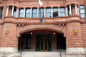 Bexar County presupuesto 2026 2027 impuestos propiedad San Antonio presupuesto condado David Smith seguridad pública carreteras