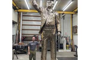 Estatua Trump Alan Cotrill