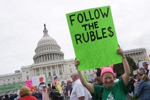 US-POLITICS-TRUMP-TAX-PROTEST