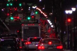 Avenida en Center City iluminada con LEDs