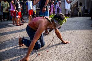 Así se vive la Semana Santa en Filipinas