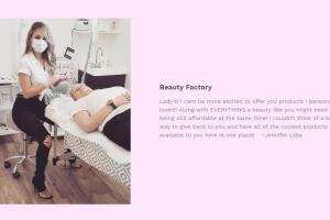 El Dasa y su novia Jennifer Loya