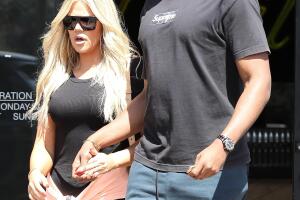 EXCLUSIVE Khloe Kardashian in Spandex Shorts as she Grabs Lunch