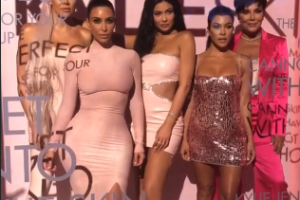 Kylie Jenner, Kim Kardashian, Kris Jenner, Kloé Kardashian, Kourtney Kardashian, Kendal Jenner