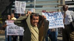 Pagar el aguinaldo a los pensionados en petros: la última idea de Maduro para imponer su moneda digital