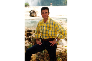 fernando-colunga-en-abrazame-muy-fuerte-telenovela.png