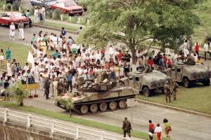 US tanks outside Vatican embassy, Panama