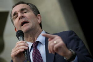 Las proyecciones dan a Ralph Northam el triunfo en las elecciones a la gobernación de Virginia.