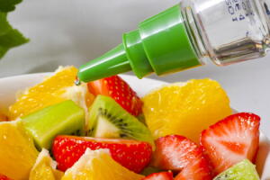 adocante-na-fruta.jpg