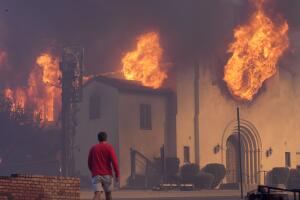 Incendios forestales en Los Ángeles: cifra de muertos aumenta a cinco