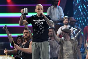 Cantantes contra fans 