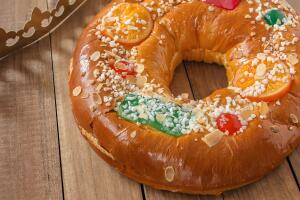 Roscon de reyes. Traditional cake-style pastry