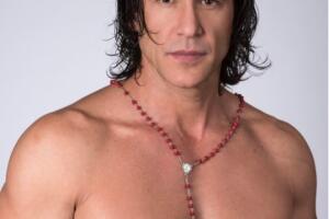 Jorge Aravena, sólo para mujeres