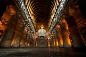 interior_de_las_cuevas_de_ajanta.jpg