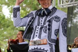 Los Ángeles hizo sentir a Alex Fernández "como en casa"