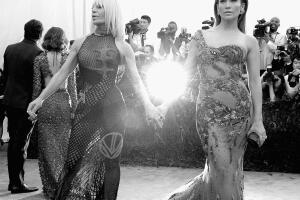 "China: Through The Looking Glass" Costume Institute Benefit Gala - Alternative Views