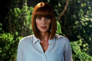 bryce_dallas_howard_jurassic_world.jpg