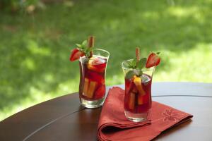 sangria-de-durazno-y-fresa 1.jpg