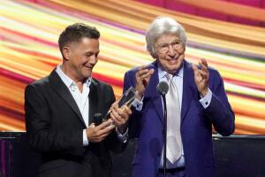 Manuel Alejandro en Premio Lo Nuestro 2025