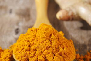 curcuma-ingrediente-sopas-sucos-2.jpg