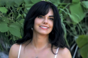 Livia Brito Mezc (2).png