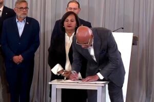 Venezuela podría descongelar 31 toneladas de oro depositadas en el extranjero para atender la emergencia tras los terremotos