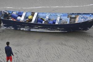 Al menos tres muertos y nueve desaparecidos tras encallamiento de bote frente a la costa de San Diego