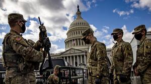 Un "inusual control" del Pentágono impidió a la Guardia Nacional repeler a tiempo el asalto al Capitolio