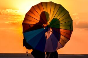casal-namoro-viagem-1220-1400x800.jpg