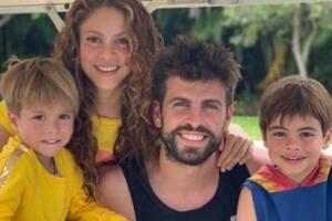 Gerard Piqué, Shakira y sus hijos