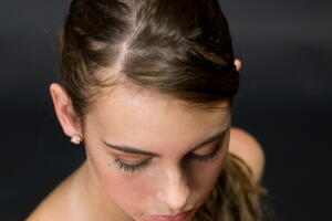 tristeza-mulher-jovem_0.jpg