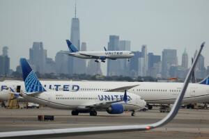 United Airlines recorta 35 vuelos aeropuerto de Newark las razones