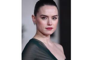  Daisy Ridley