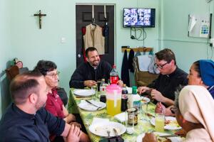 Border Priest Migrants