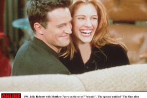2/96 Matthew Perry and Julia Roberts on the set of "Friends" entitled "The One After the Super-Bowl"
