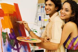 ventajas-de-tener-un-novio-artista-1.jpg