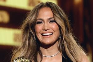 thumb Jennifer Lopez 2.jpg