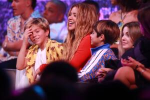 shakira-premios-juventud-0723-1400x800 3.jpg