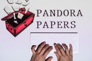 Conoce quiénes son los famosos cuyos nombres aparecen en los Pandora Papers.
