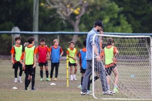 Piqué lleva a sus hijos a su entrenamiento de futbol en Miami