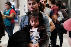 Despite Trump Executive Order, Over 2300 Migrant Children Still Held In Cam